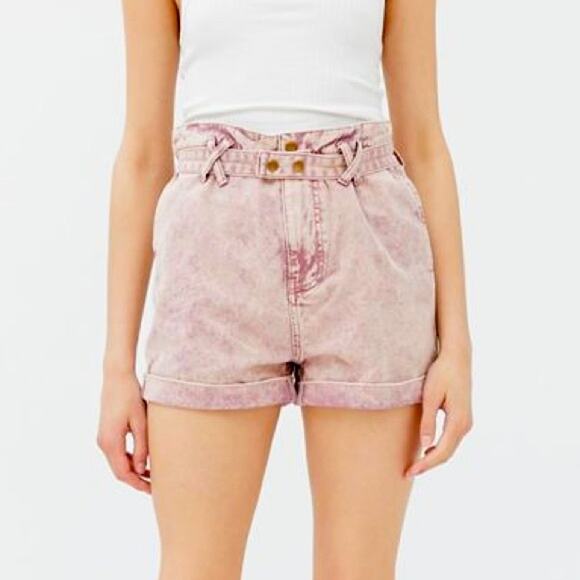 BDG Pants - Urban Outfitters‎ BDG Women's High Rise Paperbag Belted Cora Shorts. Size 26